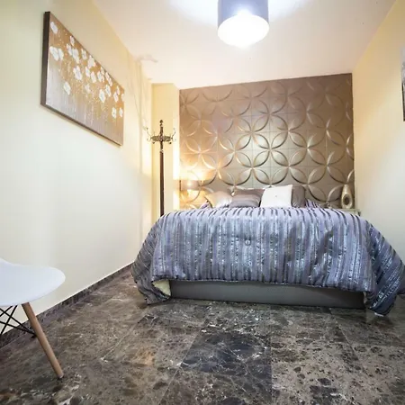 Juan Bautist Lafora, 2, Appartement